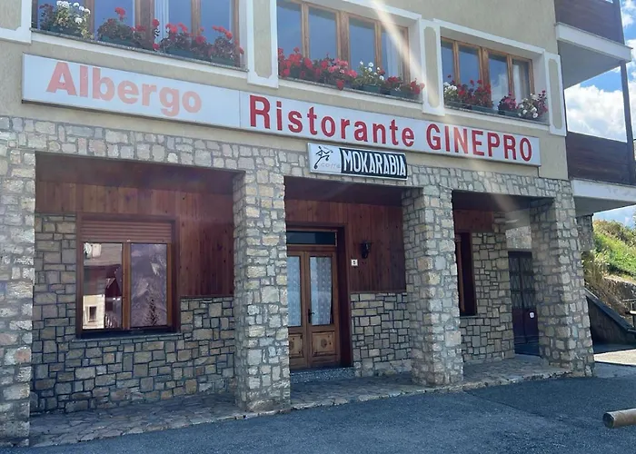 酒店 Ristorante Ginepro 2*