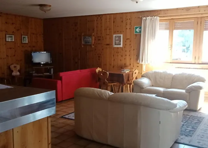 Ristorante Ginepro 2* 博尔米奥